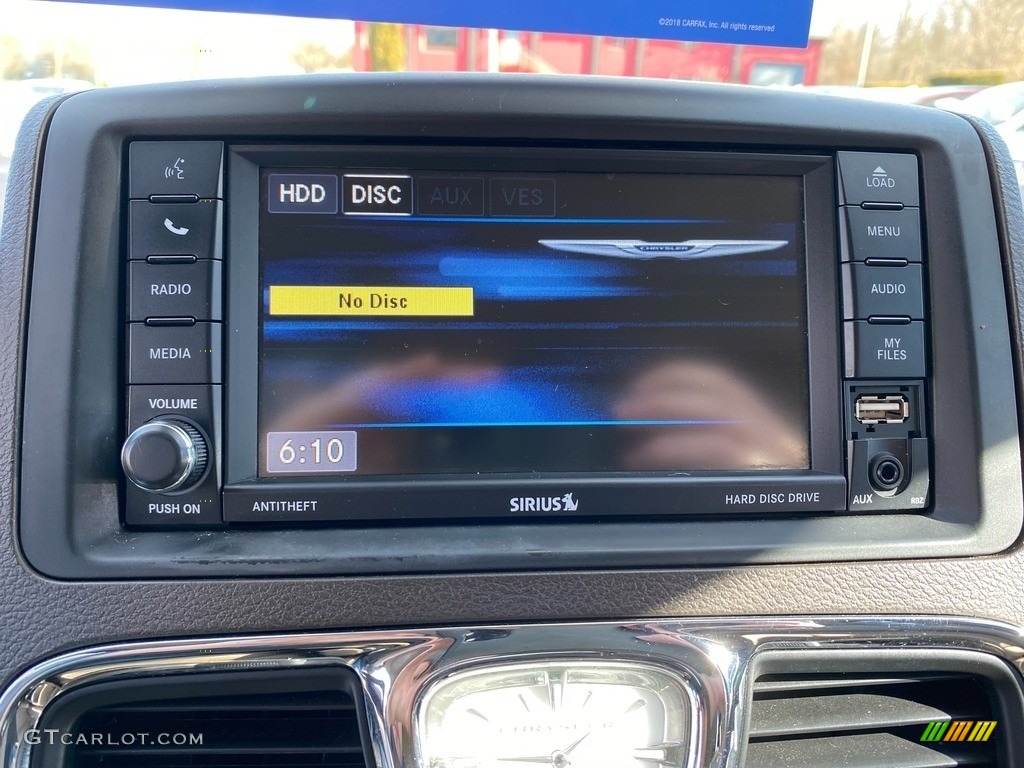 2013 Town & Country Touring - Crystal Blue Pearl / Dark Frost Beige/Medium Frost Beige photo #27