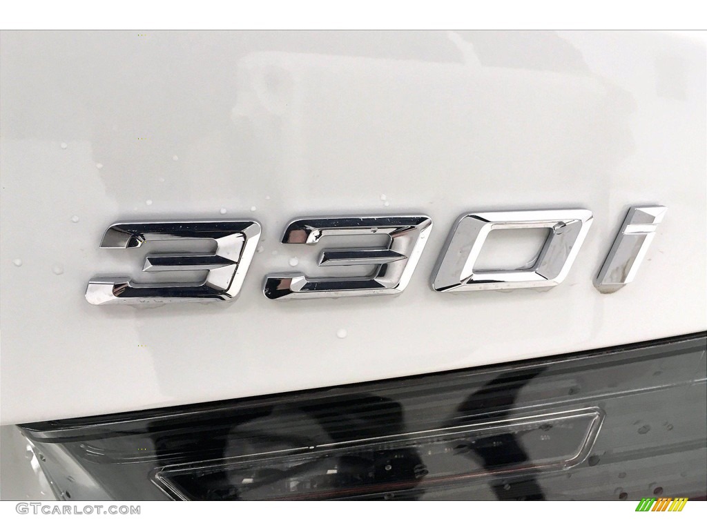 2021 3 Series 330i Sedan - Alpine White / Black photo #17