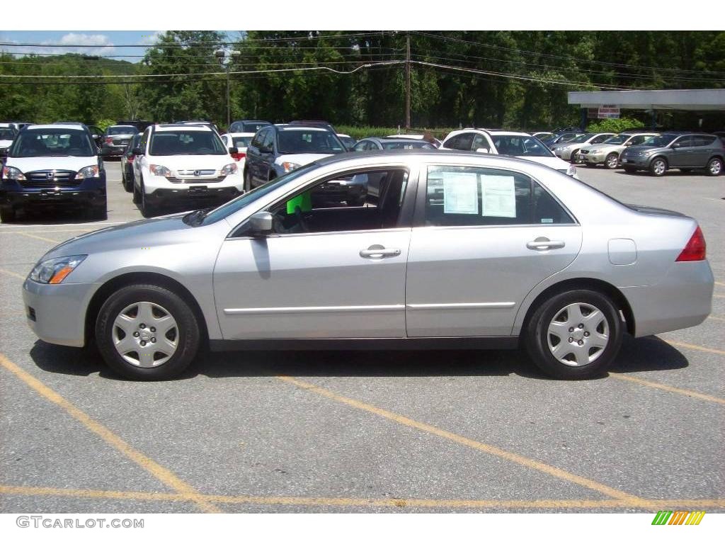 2006 Accord LX Sedan - Alabaster Silver Metallic / Gray photo #19