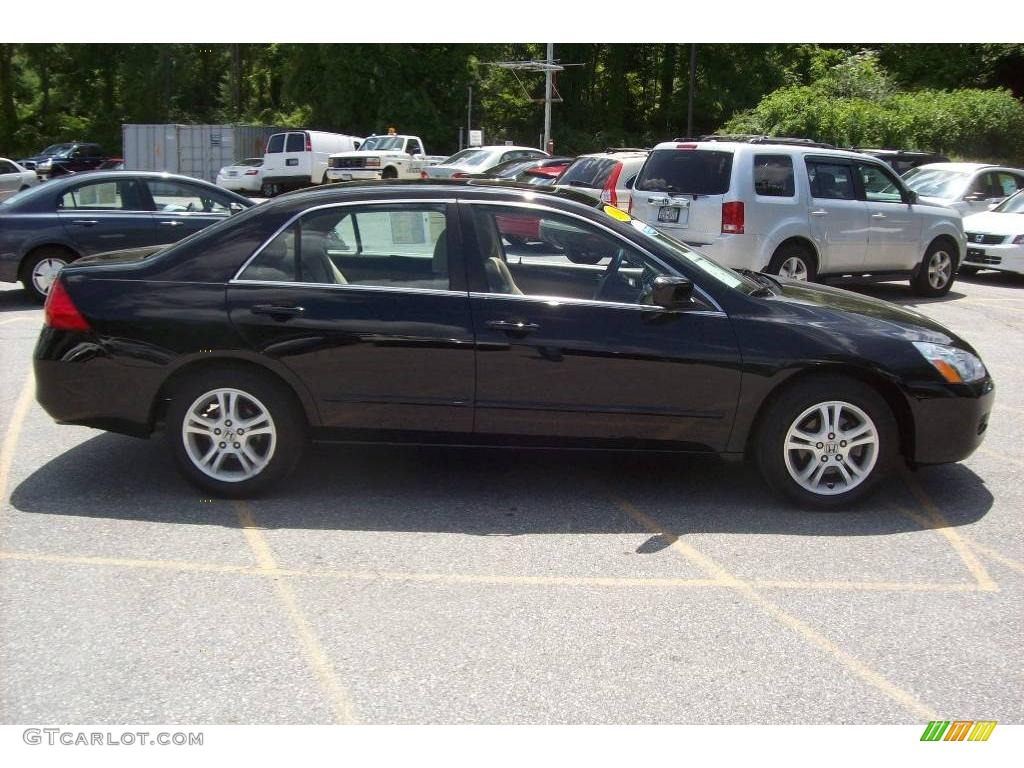 2006 Accord EX Sedan - Nighthawk Black Pearl / Ivory photo #20