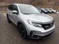 Front 3/4 View of 2021 Pilot Special Edition AWD