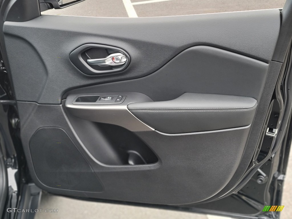 2021 Jeep Cherokee Latitude Lux 4x4 Black Door Panel Photo #140911025