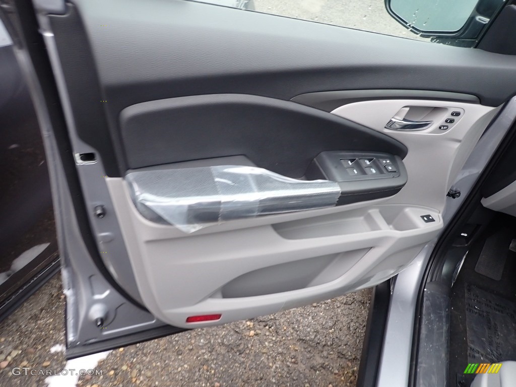 2021 Honda Pilot Special Edition AWD Black Door Panel Photo #140911038