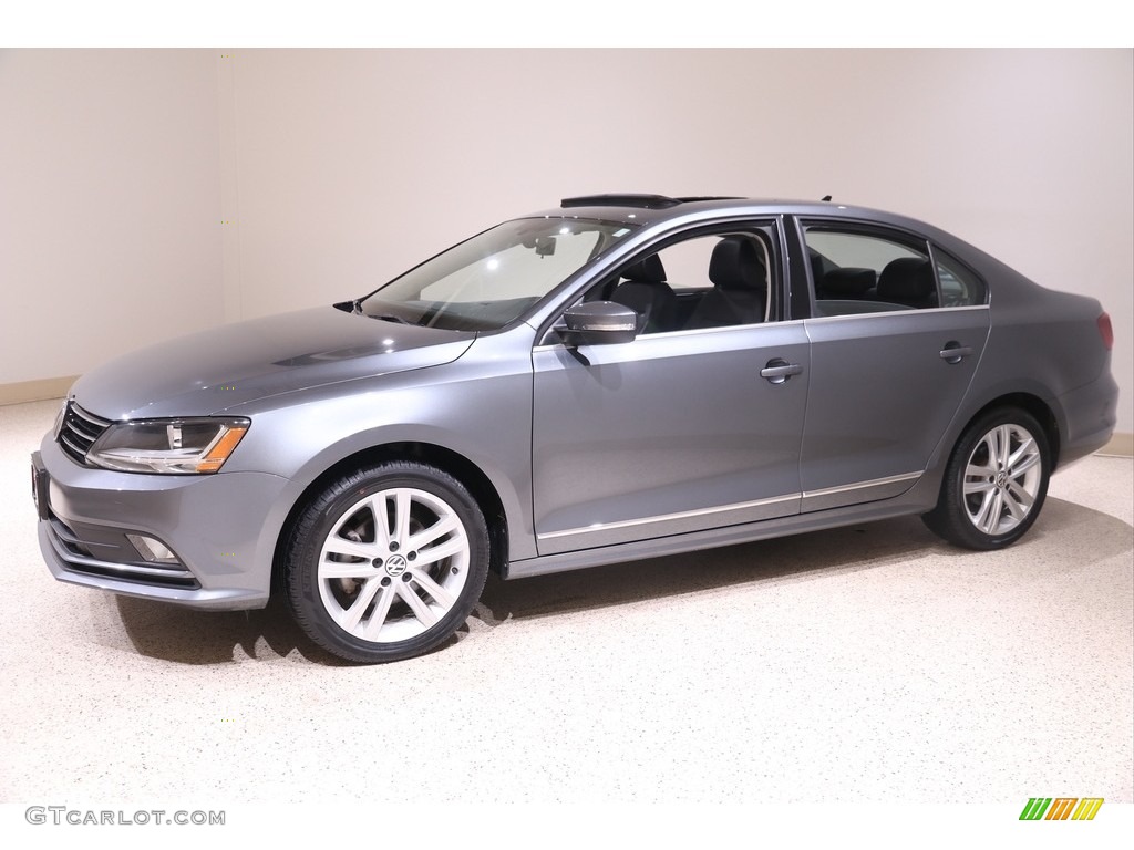 Platinum Gray Metallic 2017 Volkswagen Jetta SEL Exterior Photo #140911191