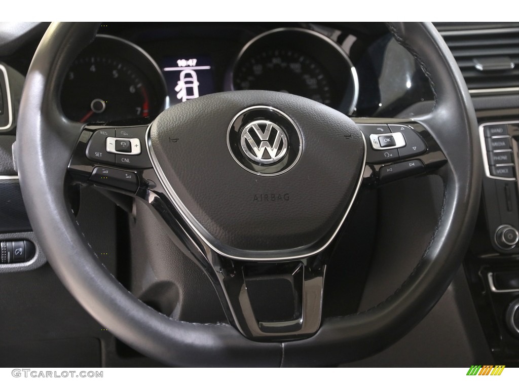 2017 Volkswagen Jetta SEL Titan Black Steering Wheel Photo #140911271