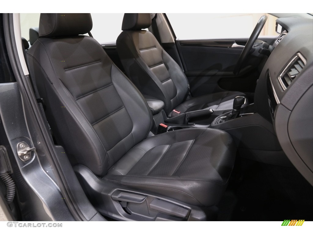2017 Volkswagen Jetta SEL Front Seat Photo #140911418