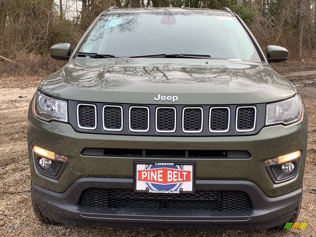 2021 Compass Latitude 4x4 - Olive Green Pearl / Black photo #2
