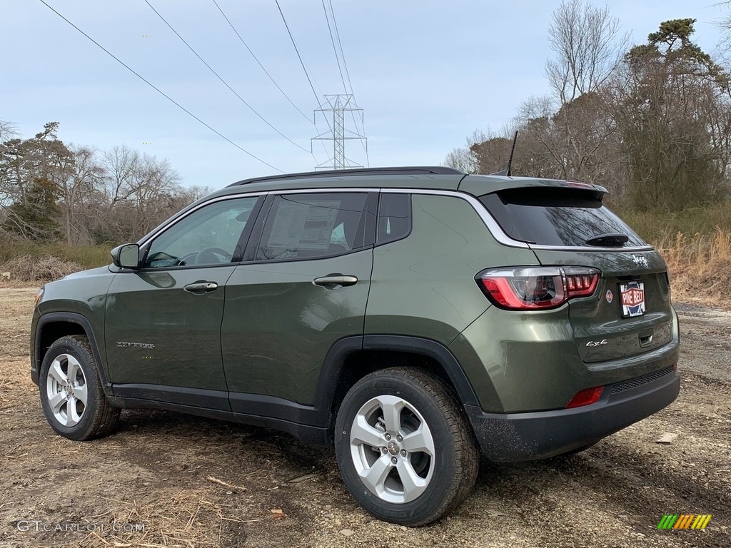 2021 Compass Latitude 4x4 - Olive Green Pearl / Black photo #4