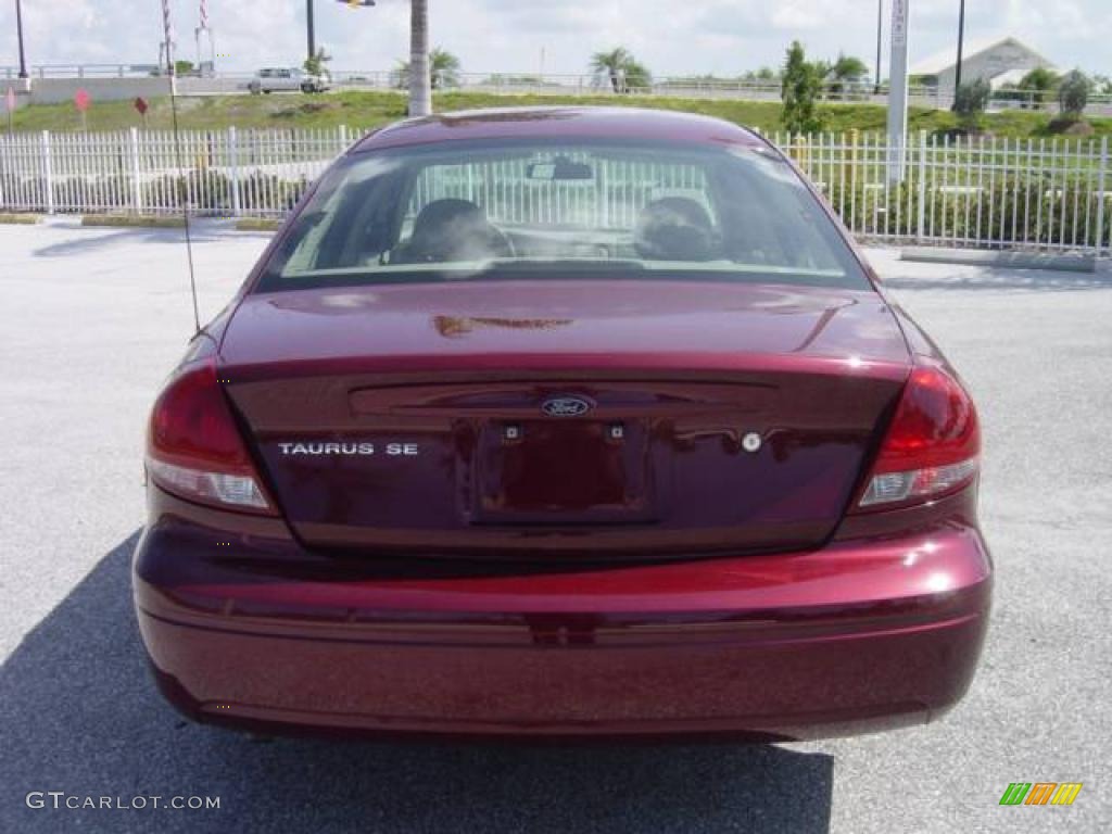 2006 Taurus SE - Merlot Metallic / Medium/Dark Pebble Beige photo #5