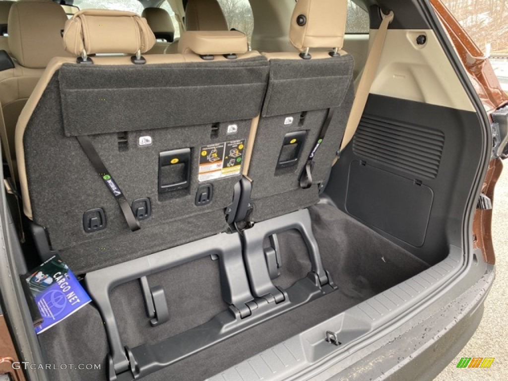 2021 Toyota Sienna XLE AWD Hybrid Trunk Photo #140919956