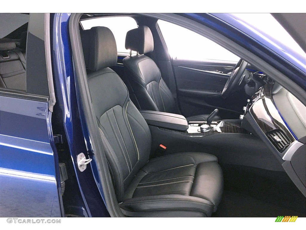 2018 BMW 5 Series 540i Sedan Front Seat Photo #140921365