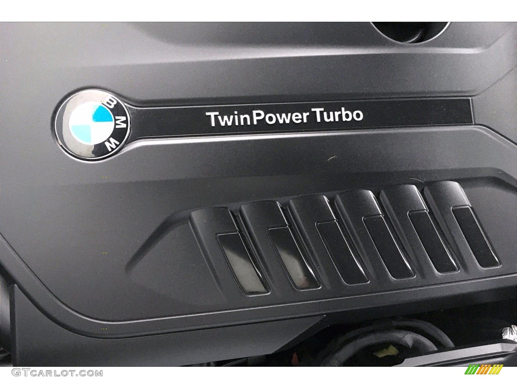 2018 BMW 5 Series 540i Sedan Marks and Logos Photo #140922175