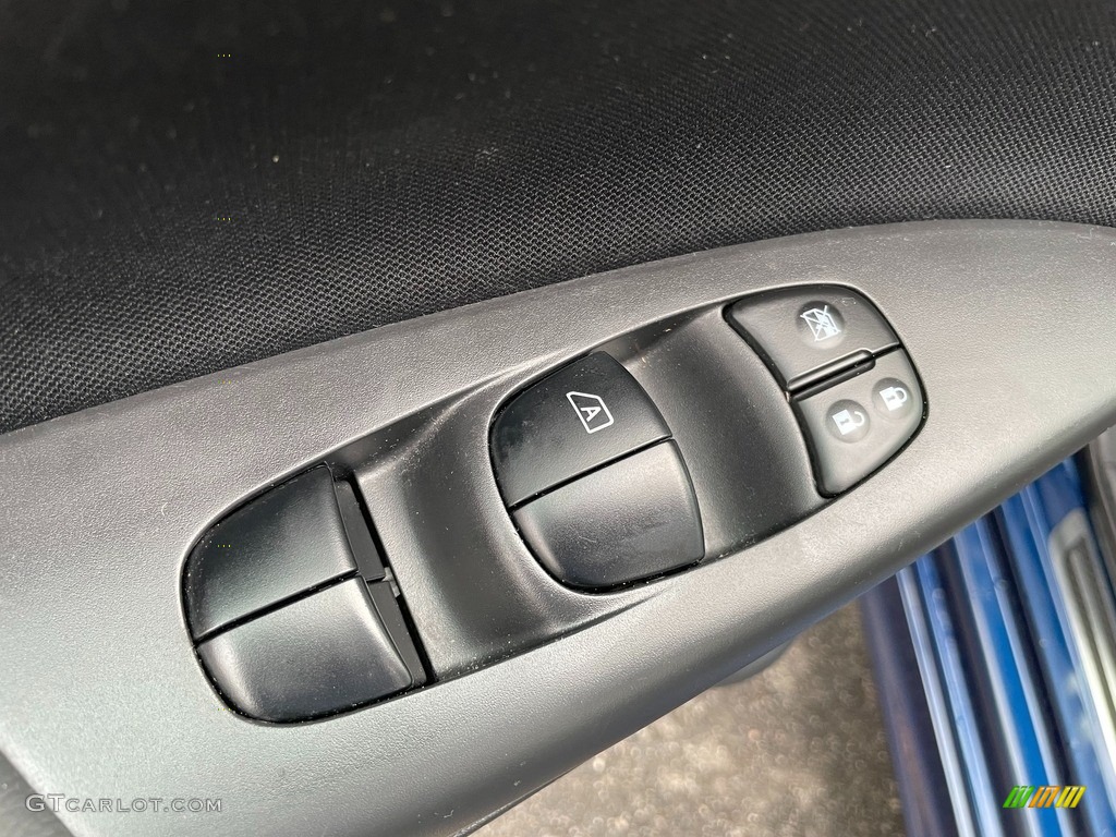 2017 Nissan Sentra SR Turbo Charcoal Door Panel Photo #140922403