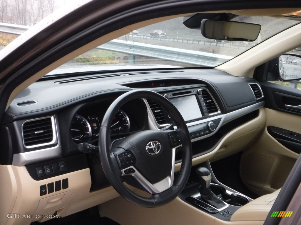 2018 Highlander XLE AWD - Toasted Walnut Pearl / Almond photo #18