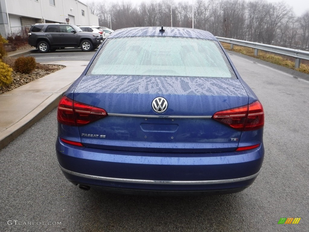 2017 Passat SE Sedan - Reef Blue Metallic / Moonrock Gray photo #15