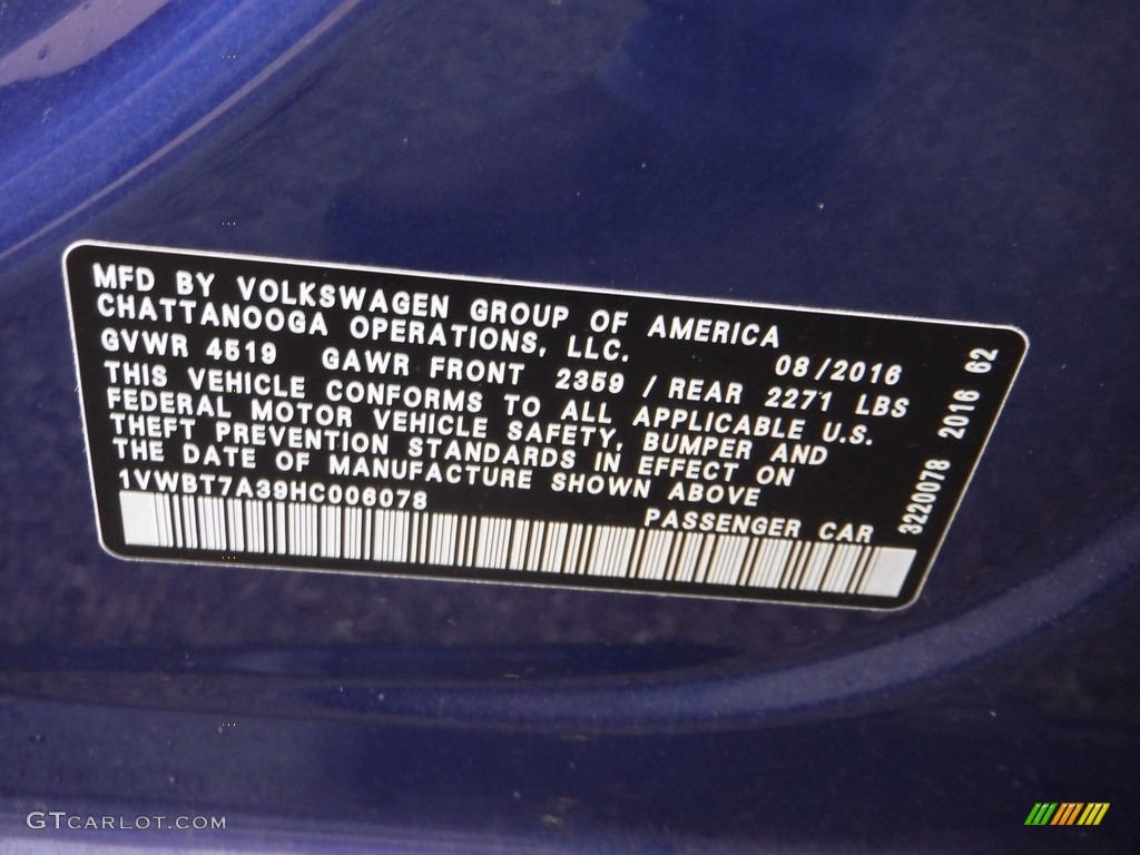 2017 Passat SE Sedan - Reef Blue Metallic / Moonrock Gray photo #21