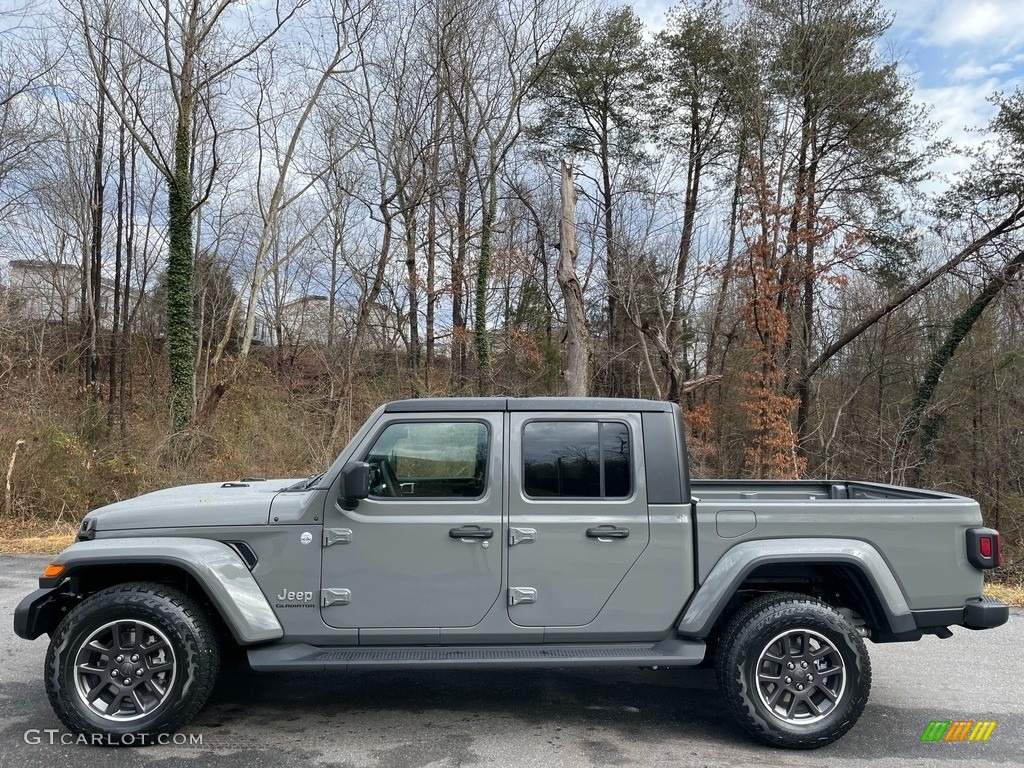 2021 Gladiator Overland 4x4 - Sting-Gray / Black photo #1