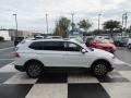 Pure White - Tiguan SE 4MOTION Photo No. 3