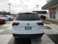 Pure White - Tiguan SE 4MOTION Photo No. 4
