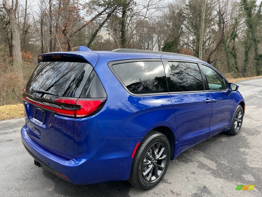 2021 Pacifica Touring - Ocean Blue Metallic / Black photo #6