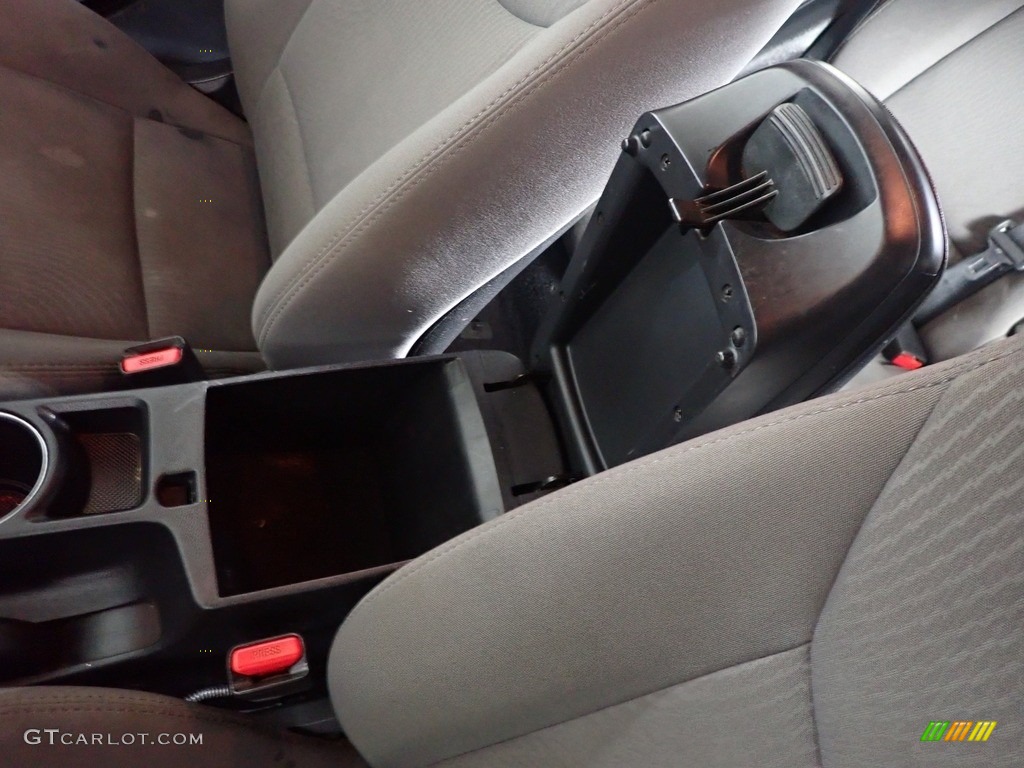 2016 Elantra SE - White / Gray photo #31