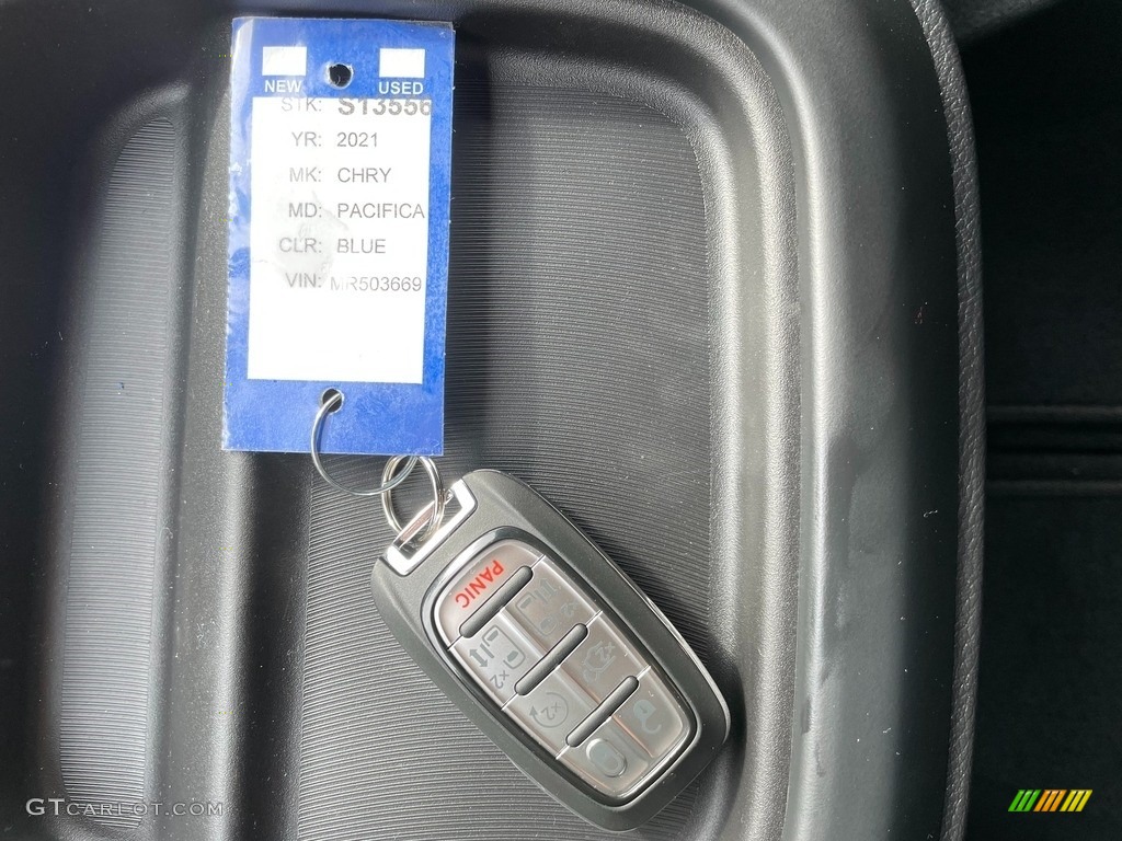 2021 Pacifica Touring - Ocean Blue Metallic / Black photo #32