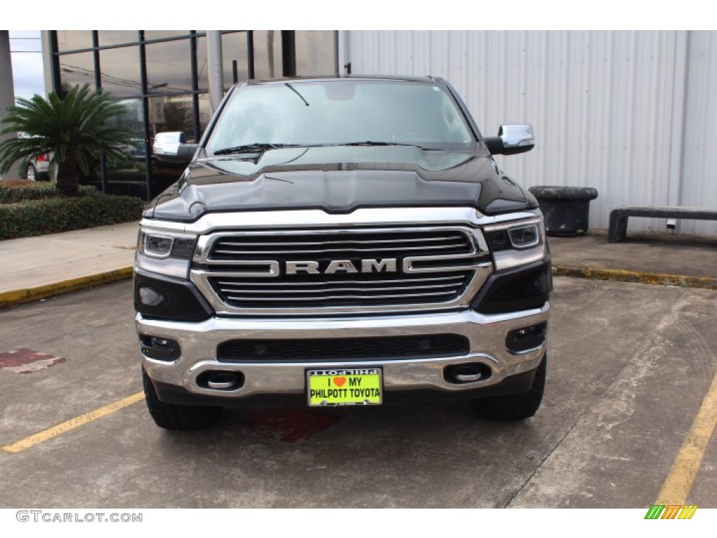 2019 1500 Laramie Crew Cab - Diamond Black Crystal Pearl / Black photo #3