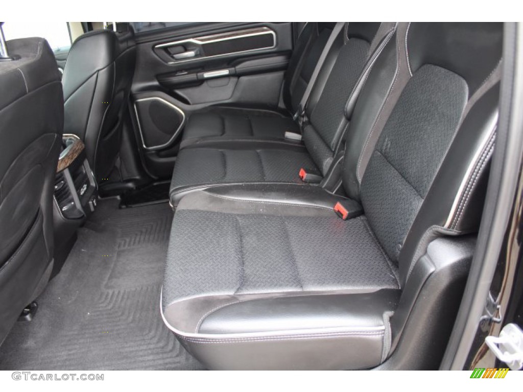 2019 1500 Laramie Crew Cab - Diamond Black Crystal Pearl / Black photo #21