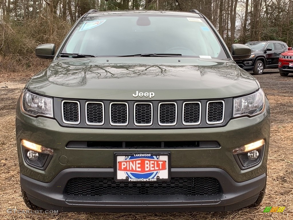 2021 Compass Latitude 4x4 - Olive Green Pearl / Black photo #2