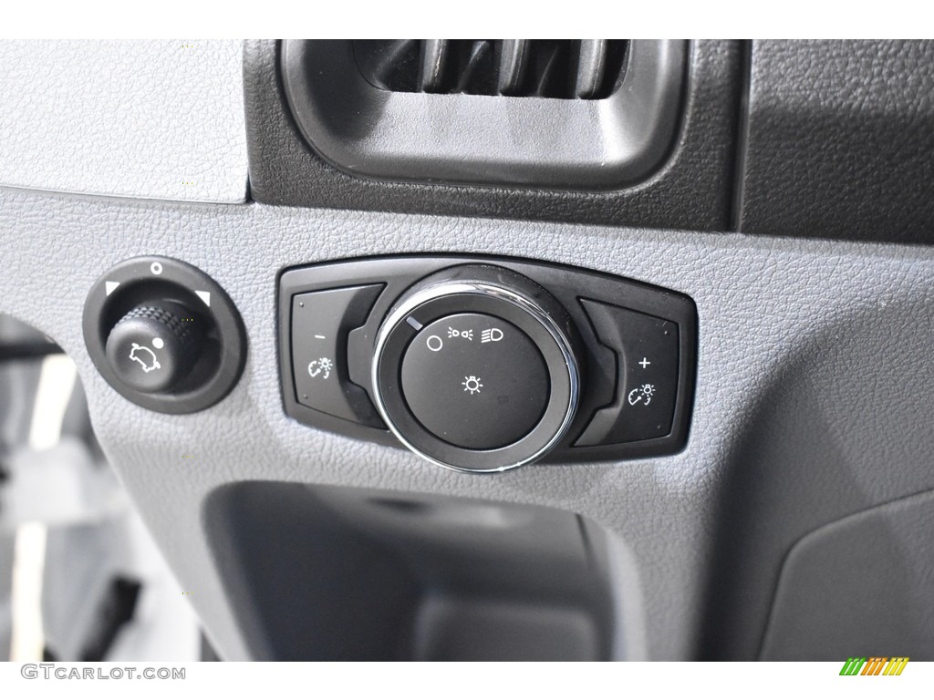 2019 Transit Van 150 LR Regular - Oxford White / Charcoal black photo #11