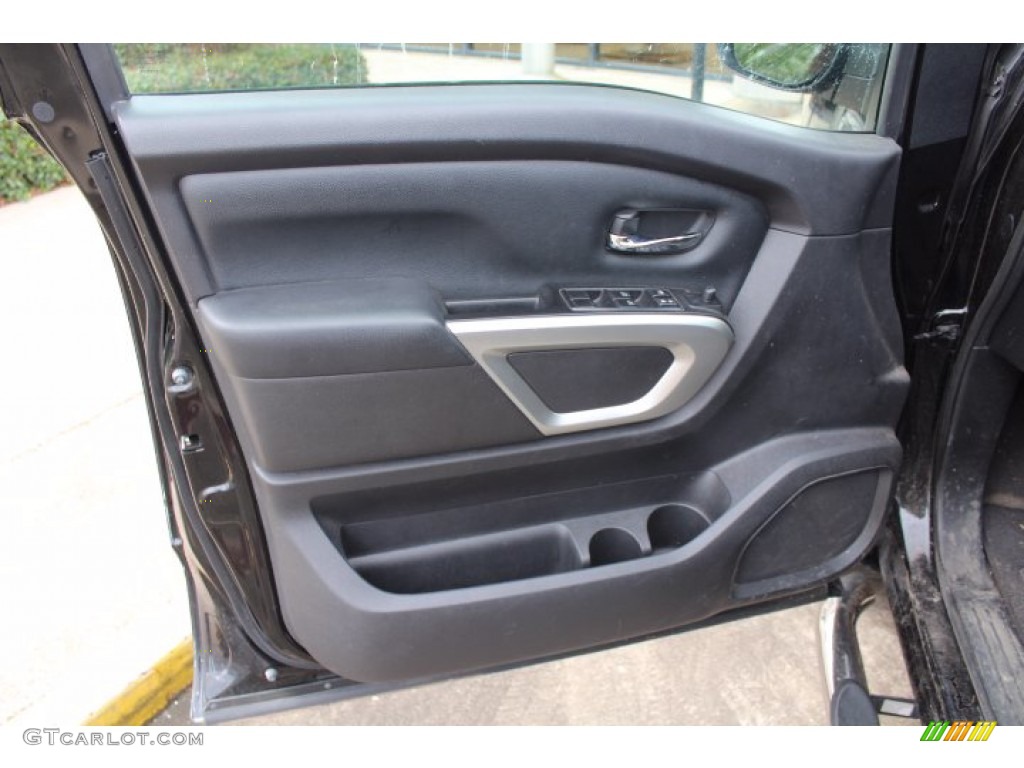 2017 Nissan Titan SV Crew Cab 4x4 Black Door Panel Photo #140940378