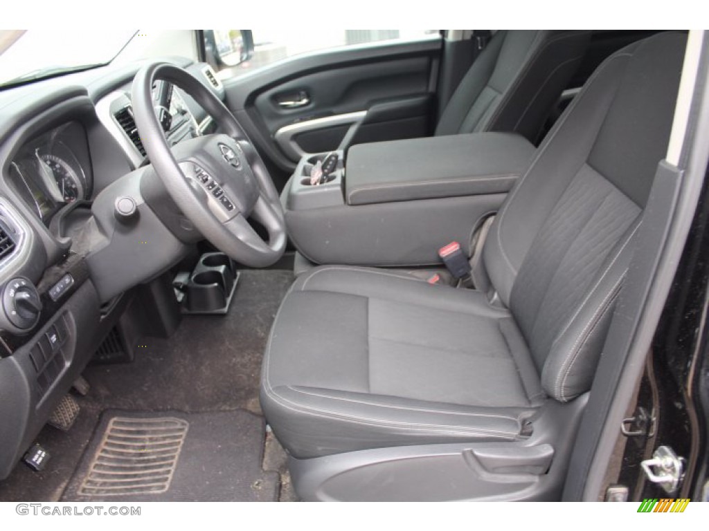 2017 Titan SV Crew Cab 4x4 - Magnetic Black / Black photo #11