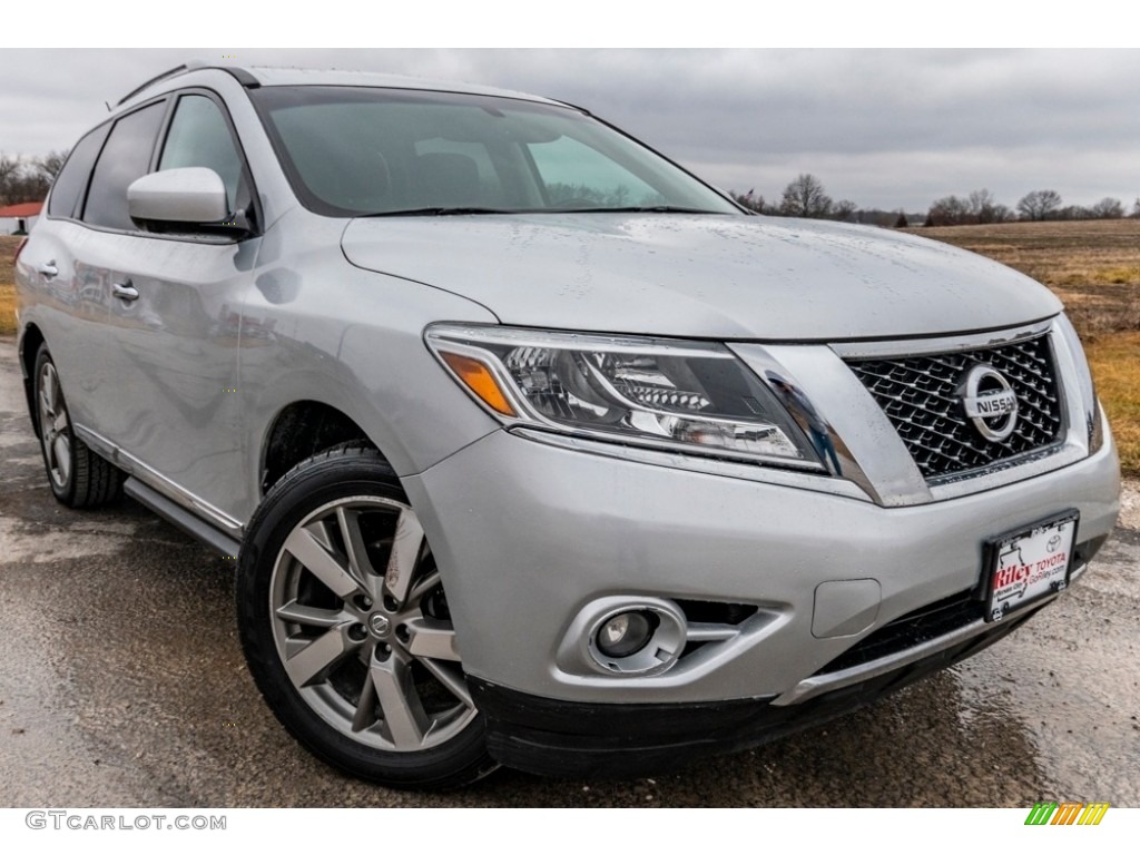 Brilliant Silver Nissan Pathfinder