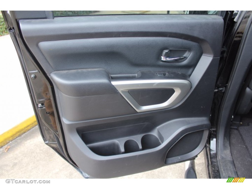 2017 Nissan Titan SV Crew Cab 4x4 Black Door Panel Photo #140940552