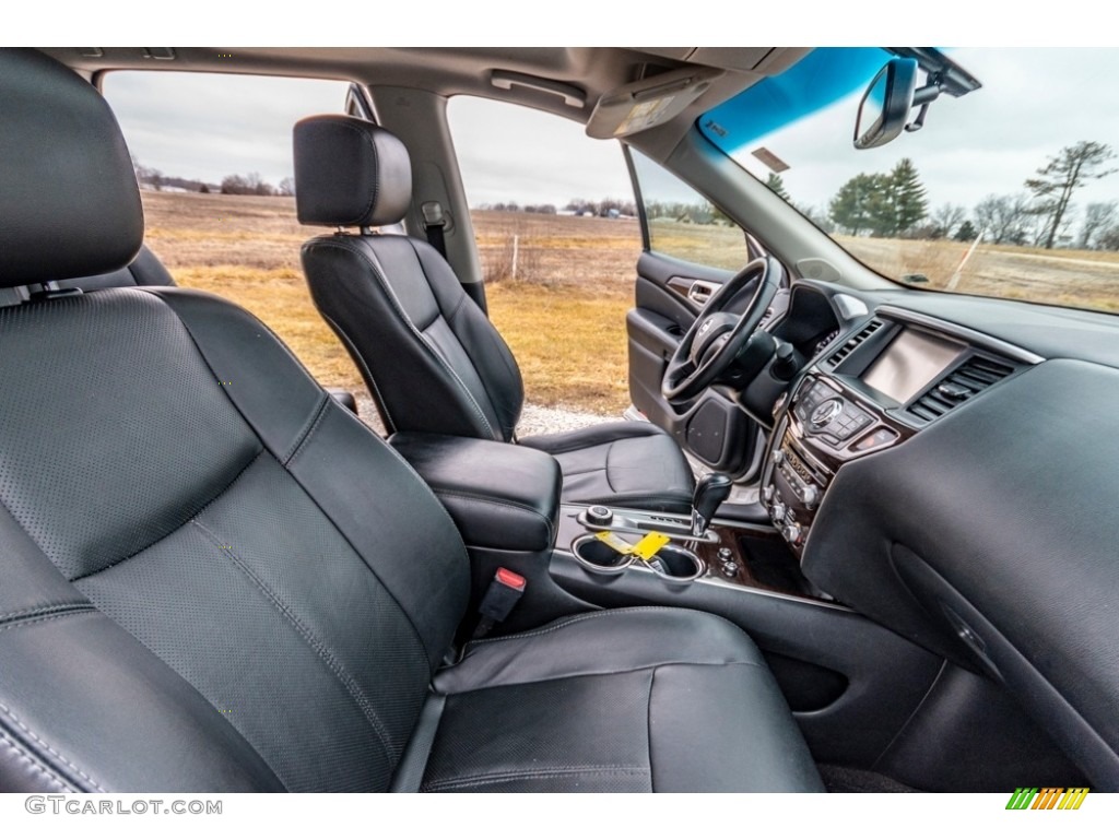 2014 Pathfinder Platinum AWD - Brilliant Silver / Charcoal photo #30