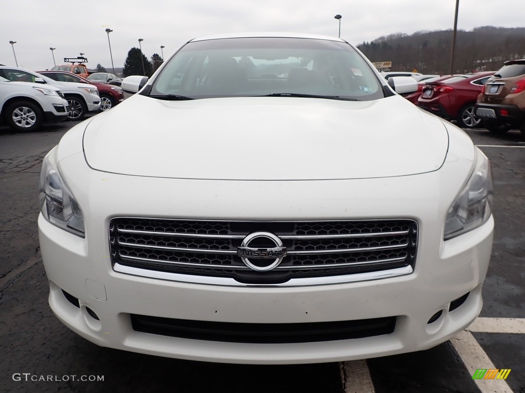 2010 Maxima 3.5 S - Winter Frost White / Charcoal photo #3