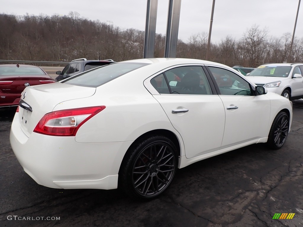 2010 Maxima 3.5 S - Winter Frost White / Charcoal photo #9