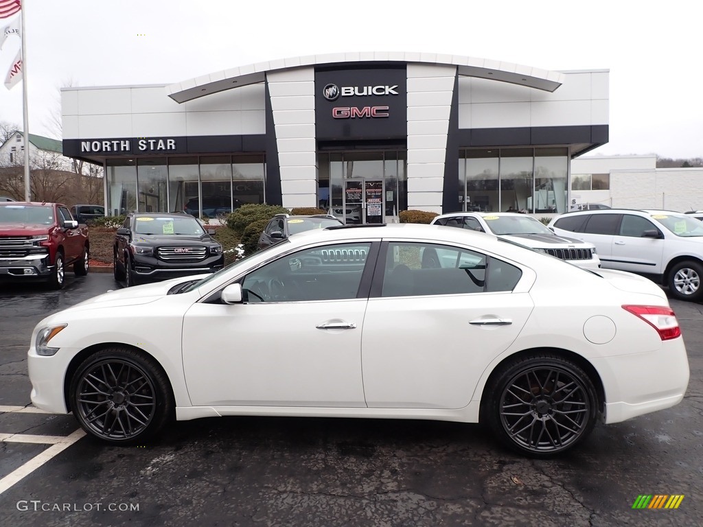 2010 Maxima 3.5 S - Winter Frost White / Charcoal photo #13