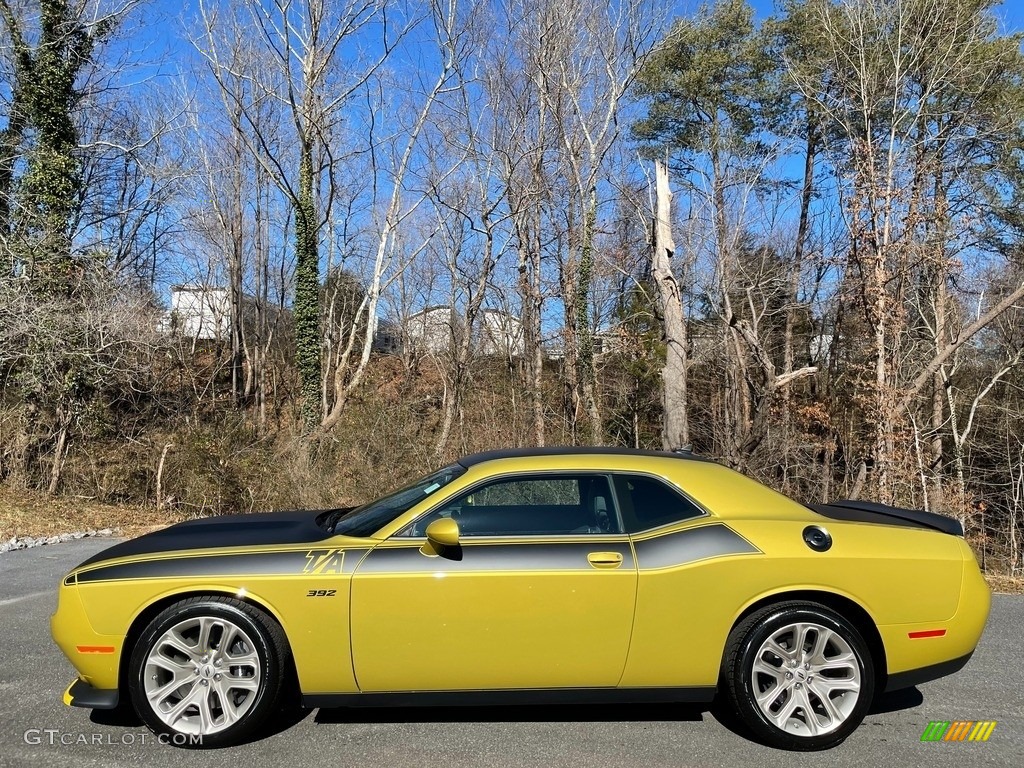 Gold Rush 2020 Dodge Challenger R/T Scat Pack 50th Anniversary Edition Exterior Photo #140944600