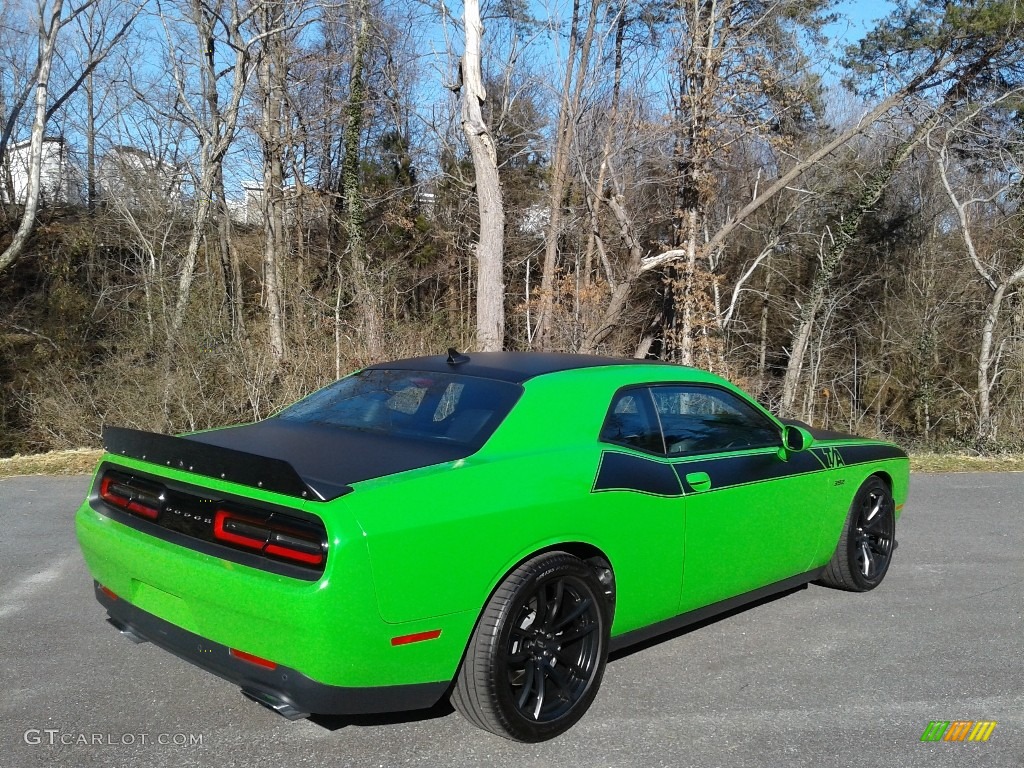 2017 Challenger T/A 392 - Green Go / Black photo #6