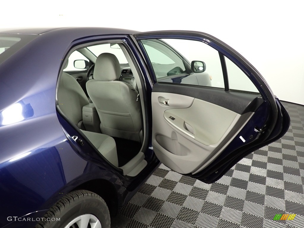 2011 Corolla LE - Nautical Blue Metallic / Ash photo #33