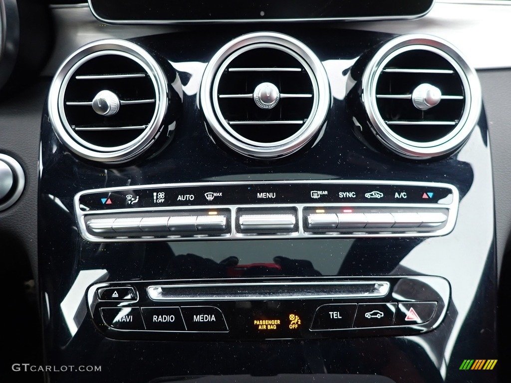 2017 Mercedes-Benz C 300 4Matic Coupe Controls Photo #140950453