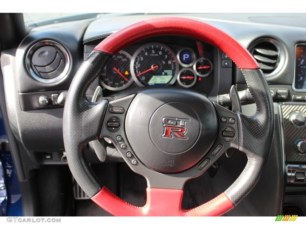 2015 Nissan GT-R Premium Black Steering Wheel Photo #140950504
