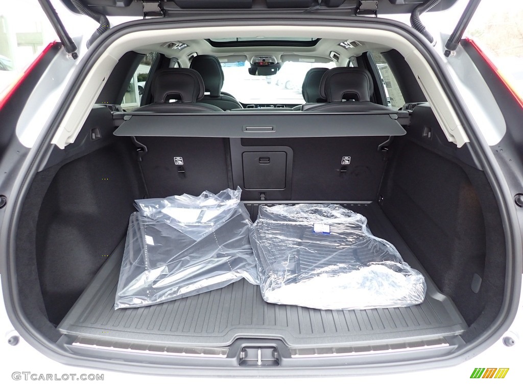 2021 Volvo XC60 T5 AWD Inscription Trunk Photos