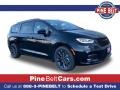 2021 Brilliant Black Crystal Pearl Chrysler Pacifica Touring L  photo #1