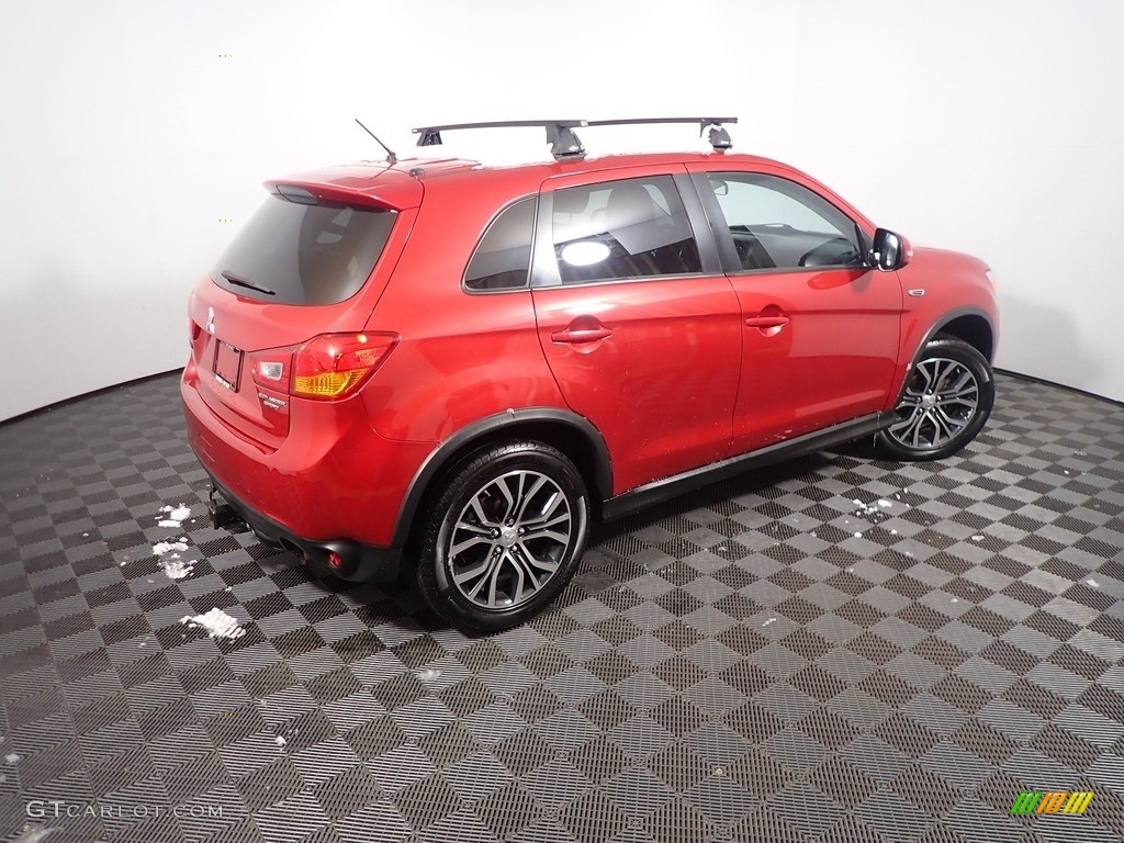 2016 Outlander Sport ES - Rally Red Metallic / Black photo #16
