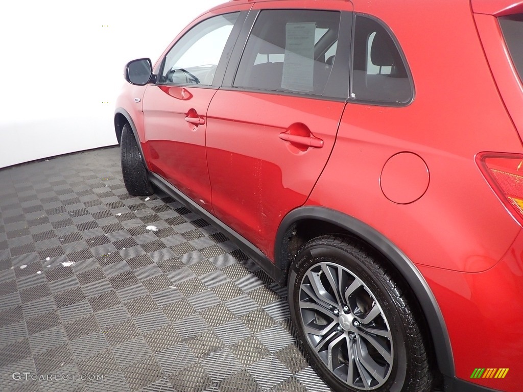2016 Outlander Sport ES - Rally Red Metallic / Black photo #17