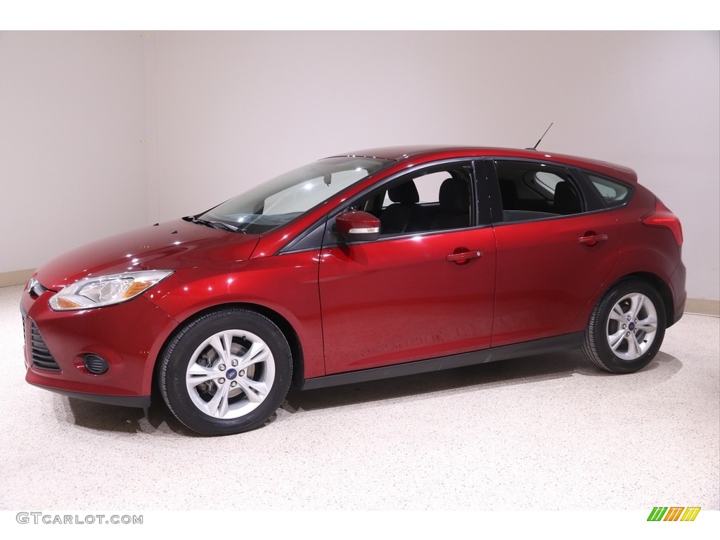 2014 Focus SE Hatchback - Ruby Red / Charcoal Black photo #3