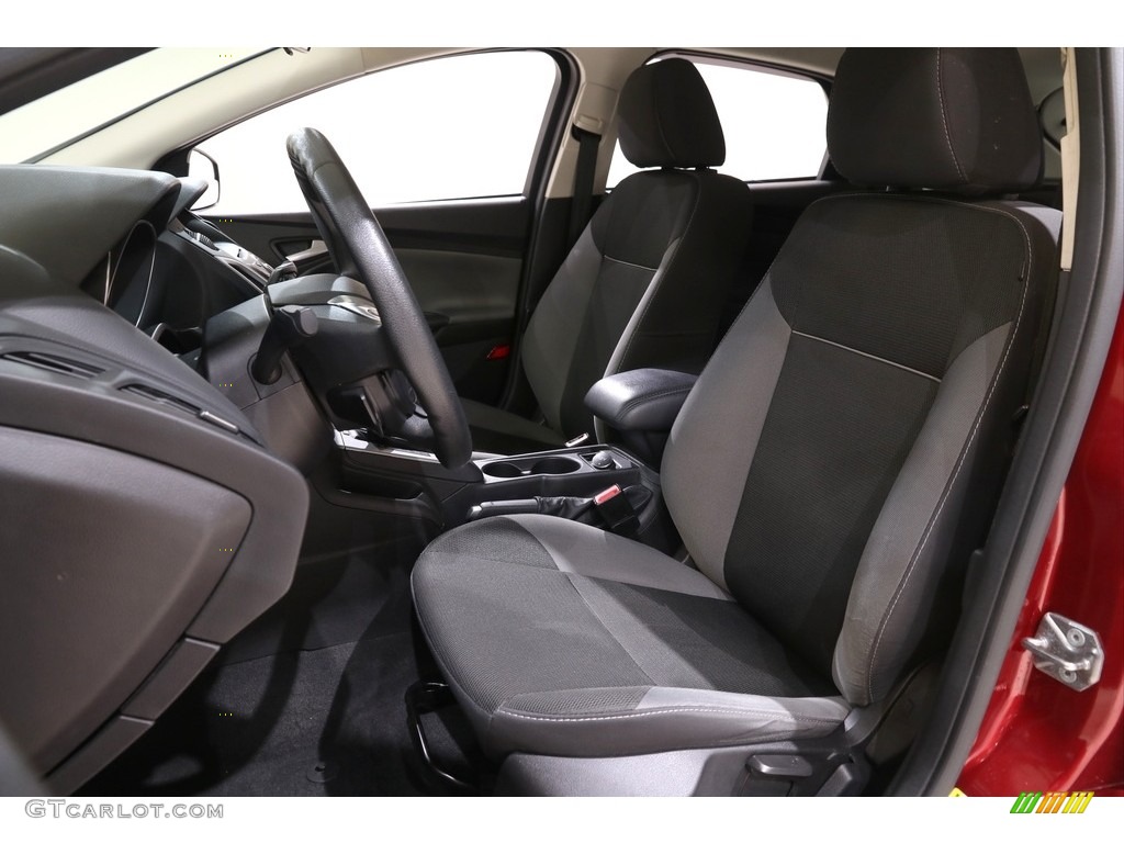 2014 Focus SE Hatchback - Ruby Red / Charcoal Black photo #5