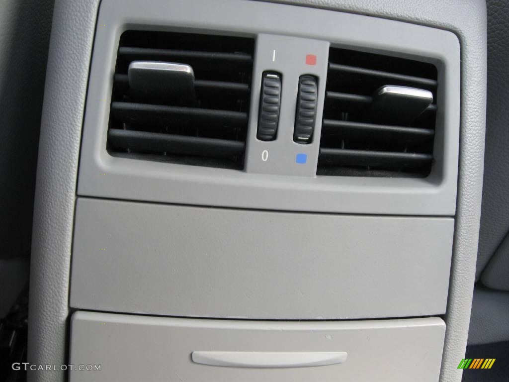 2006 3 Series 330i Sedan - Sparkling Graphite Metallic / Grey photo #29